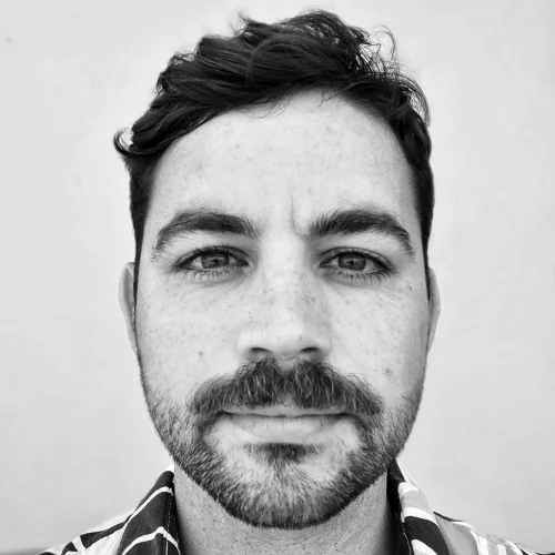 Headshot of Alejandro Hillary